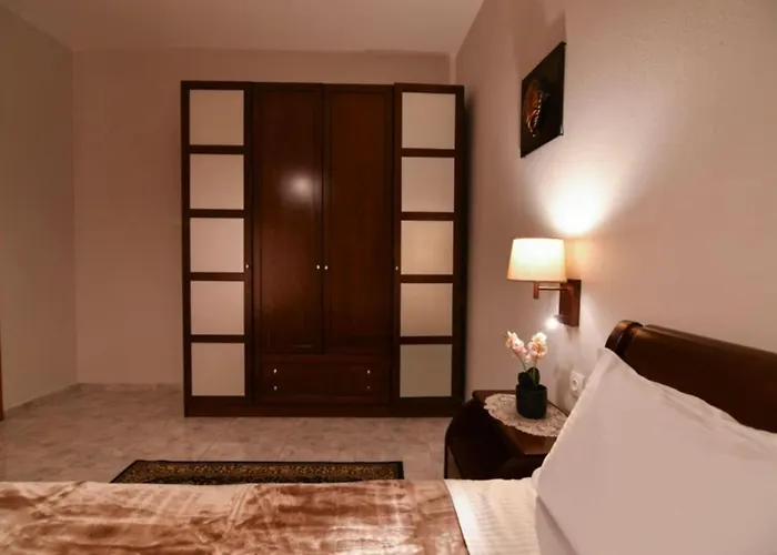 Kostaras Comfort Apartmán Dhispílion